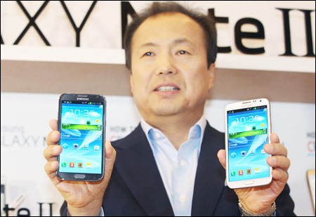 Samsung critica HTC e dice di non volersi accordare con Apple