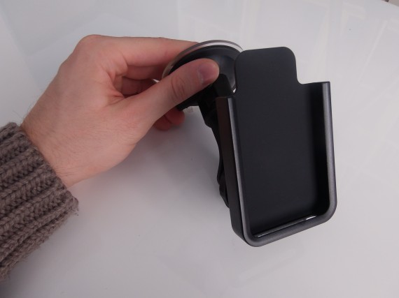 “iPhone 5 Car Holder” by Puro – La video recensione di iPhoneItalia