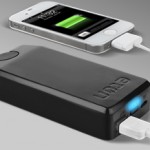 Eton lancia la batteria per iPhone che si ricarica a manovella