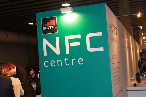 NFC: la tecnologia che diventa matura al Mobile World Congress, ma Apple non c’è (o forse sì…) [MWC 2013]