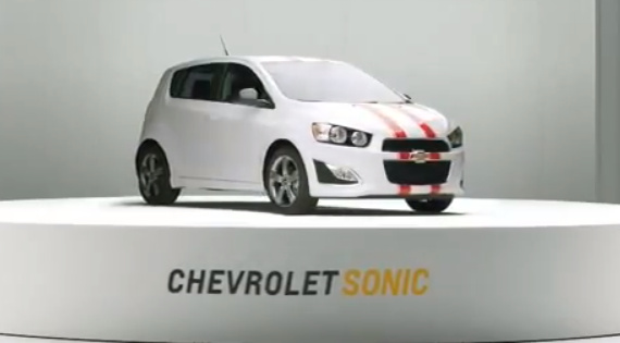 Chevrolet Sonic 2013: la prima automobile perfettamente integrata con Siri “Eyes Free”