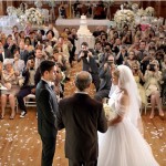 Microsoft immagina una lotta tra fan Apple e Samsung durante un matrimonio…