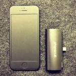 PhoneSuit Flex, una batteria esterna compatta in grado di ricaricare una volta e mezza il vostro iPhone 5