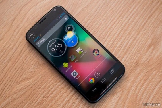 Google presenta “Motorola Moto X”: l’ennesimo rivale dell’iPhone 5?