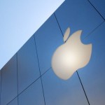 Peter Oppenheimer parla dei dati di iTunes e Apple Store ed ammette: “Apple affronterà un autunno impegnato”
