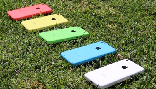 iPhone 5C: tutte le varianti di colore in un unico video