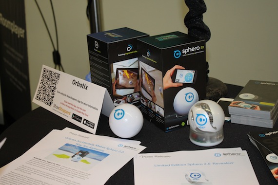 Arriva Sphero 2.0, la pallina robot che controlli de iPhone – IFA 2013
