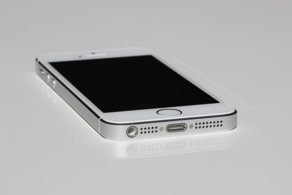 iPhone 5S vs iPhone 5, simili ma diversi – Design