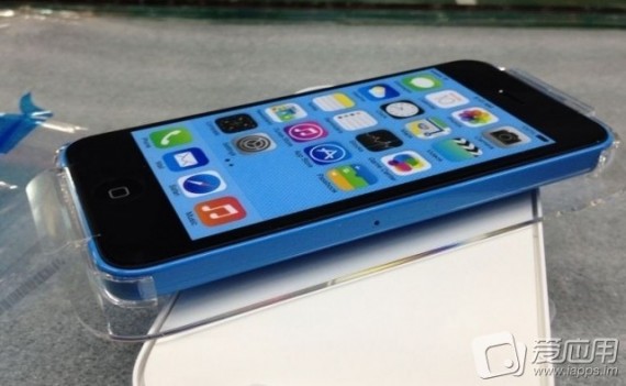 Alcuni iPhone 5S/5C sono già stati consegnati negli Stati Uniti