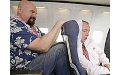 youfeed-basta-ai-sedili-reclinabili-sugli-aerei-9-passeggeri-su-10-non-li-vogliono