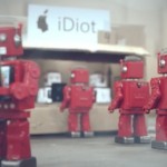 iDiots, lo specchio della nostra ossessione per gli smartphone