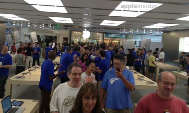 Gli Apple Store vendono l’11% di tutti i telefoni cellulari negli USA