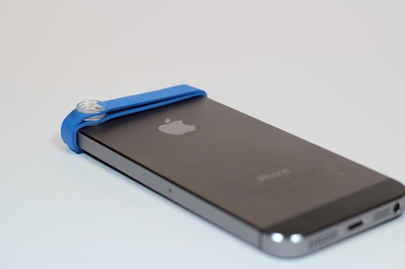 Easy-Macro presenta lo zoom ottico per iPhone che si “allaccia” alla scocca