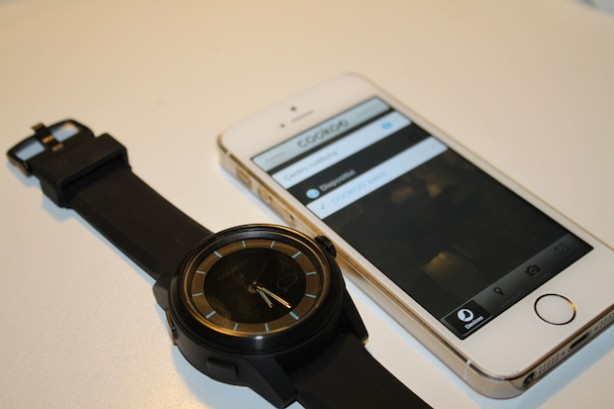 Cookoo Watch, l’orologio intelligente sempre connesso con l’iPhone – Recensione iPhoneItalia