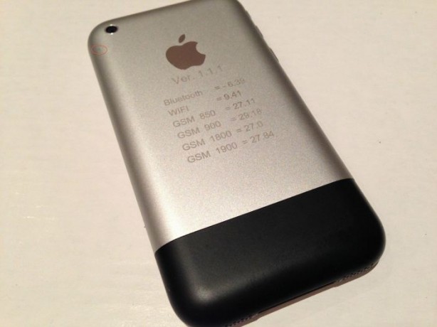 Quanto vale il prototipo del primo iPhone? Tanto, davvero tanto!