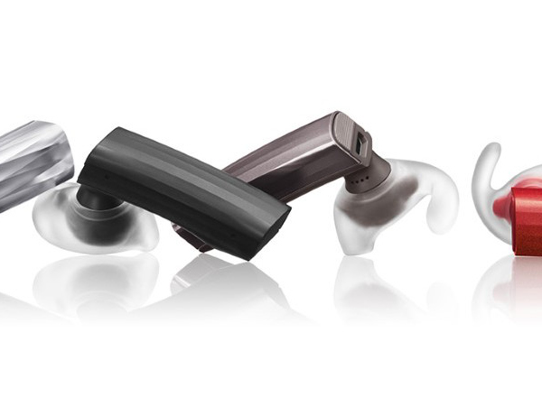 Nuovi auricolari Jawbone pensati per Siri
