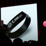CES 2014: LG Lifeband, un bracciale per monitorare la forma fisica, ma è anche smartwatch