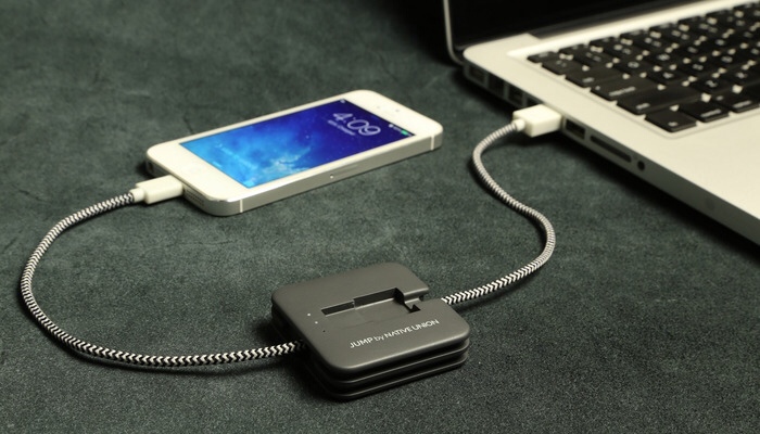 CES 2014: Jump, una batteria integrata nel cavo Lightning