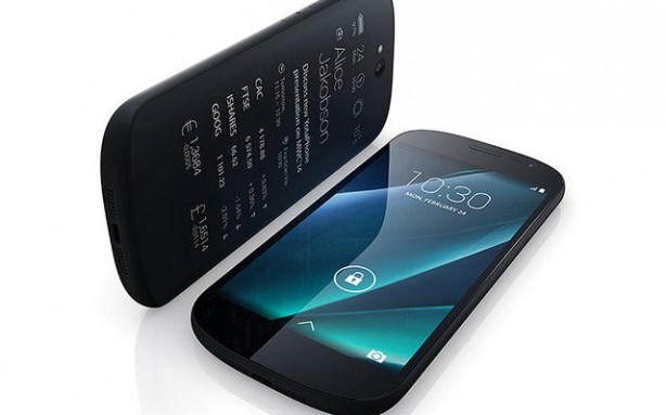 Yotaphone 2: lo smartphone con il doppio display – MWC 2014