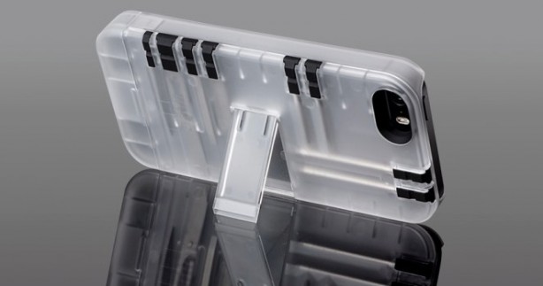 IN1, il coltellino svizzero nascosto in una custodia per iPhone 5 e 5s – Recensione iPhoneItalia