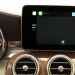 Secondo gli esperti, CarPlay potrebbe distrarre dalla guida