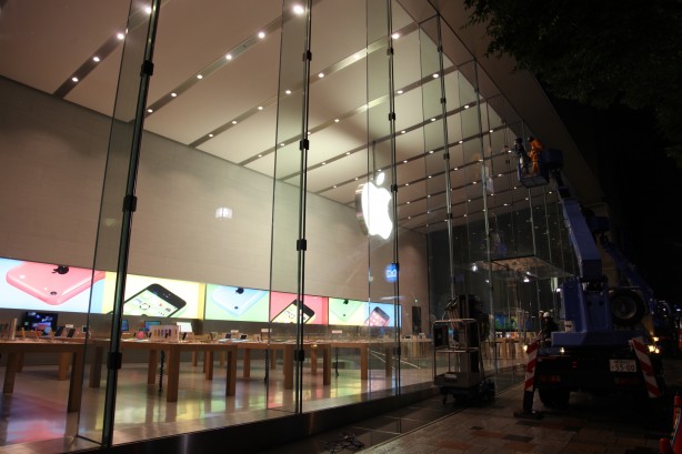 Apple pubblica un video sulle preparazioni dell’Apple Store di Tokyo