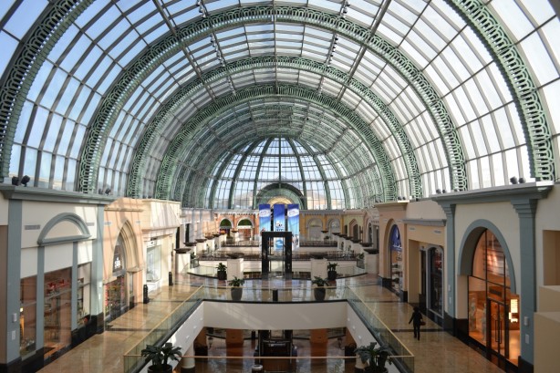 Dubai: Apple pianifica l’apertura del più grande Apple Store al mondo