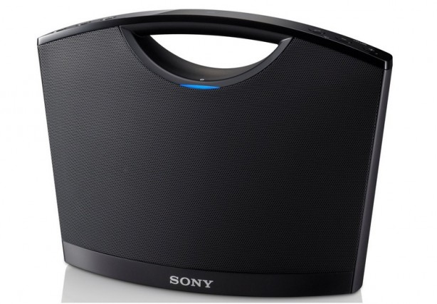 Sony SRS-BTM8 in offerta: minispeaker bluetooth portatile con il 40% di sconto