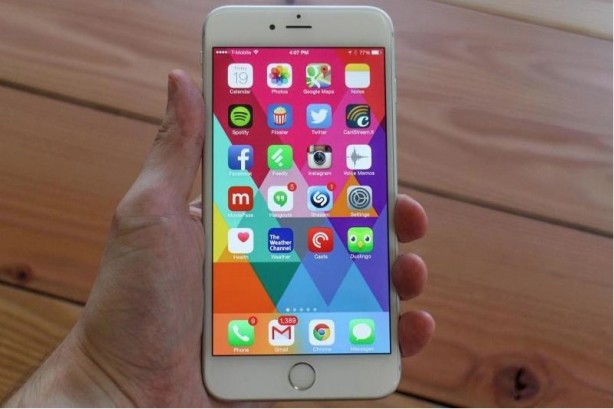 Bigger è meglio quando lo dice Apple: come è cambiata l’opinione sui phablet dopo l’iPhone 6 Plus