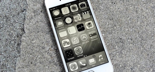 grayscale-mode-ios-8-proof-next-iphone-will-sport-amoled-display.1280x600