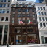 Microsoft aprirà il suo store più importante a pochi isolati dall’Apple Store della 5th Avenue