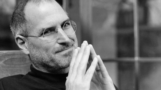 Tim Cook scrive ai dipendenti: “Ricordiamo Steve Jobs a tre anni dalla scomparsa”