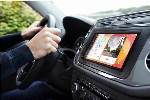 CES 2015: ecco Parrot RNB6, un sistema per auto compatibile con CarPlay