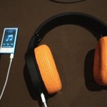 CES 2015: l’azienda Phaz presenta le cuffie che ricaricano la batteria del tuo iPhone