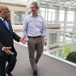 L’attivista John Lewis fa visita a Tim Cook