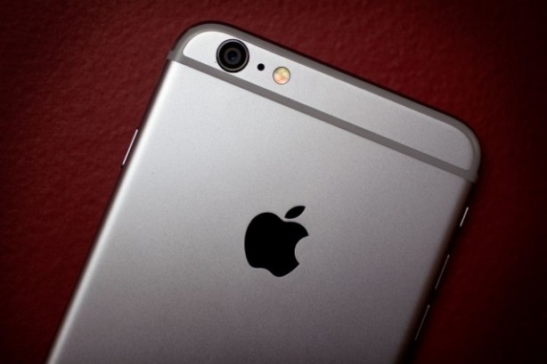 La FCC obbliga gli operatori USA a sbloccare gli iPhone