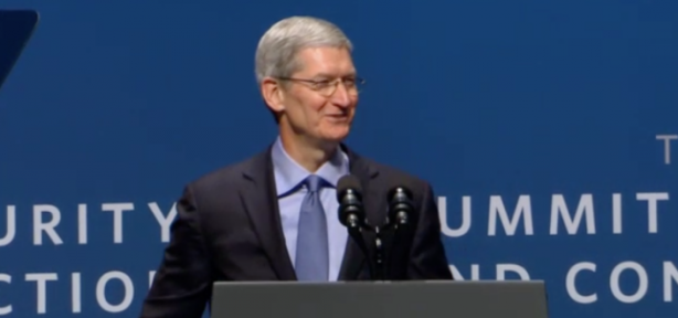 Tim Cook terrà un discorso di commiato alla George Washington University