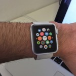 Vuoi capire le dimensioni reali dell’Apple Watch? Ecco come provarle sul tuo polso!