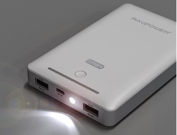 RAVPower Deluxe, la batteria da 15.000mAh ora in offerta con codice sconto iPhoneItalia