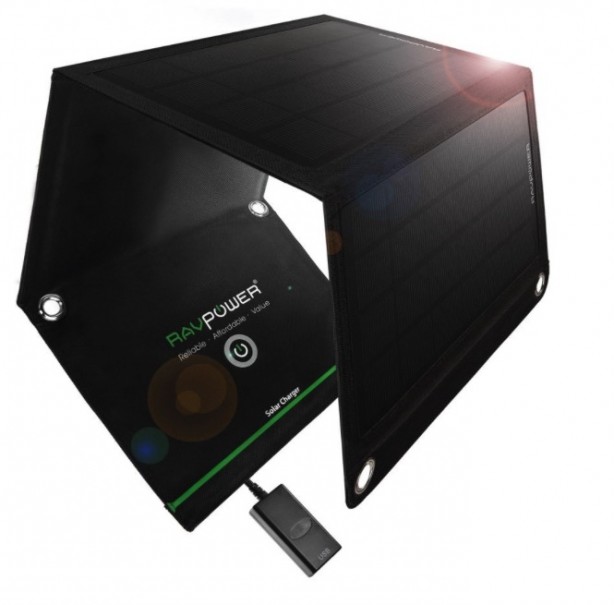 RAWPower RP-SC01, il caricatore solare da 9W compatibile con iPhone e iPad ora in offerta su Amazon