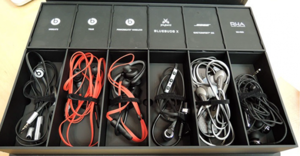 Ecco il demo-kit delle cuffie in-ear utilizzato negli Apple Store