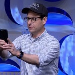 JJ Abrams mostra il suo Apple Watch durante l’evento dedicato a Star Wars
