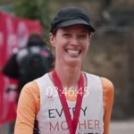 Un nuovo video di Apple mostra la corsa alla maratona di Londra di Christy Turlington Burns