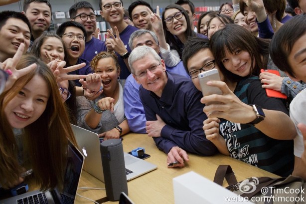 Tim Cook posta alcune foto del suo weekend in Cina