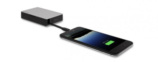 Mophie PowerStation Plus 3X: batteria da 5000mAh con cavi integrati – Recensione iPhoneItalia