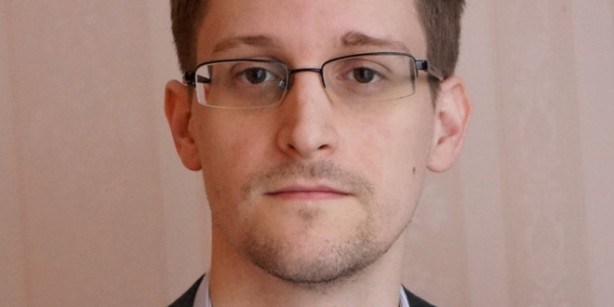 Snowden loda Apple: “Pioniera nell’assicurare la protezione dei dati dei suoi utenti”