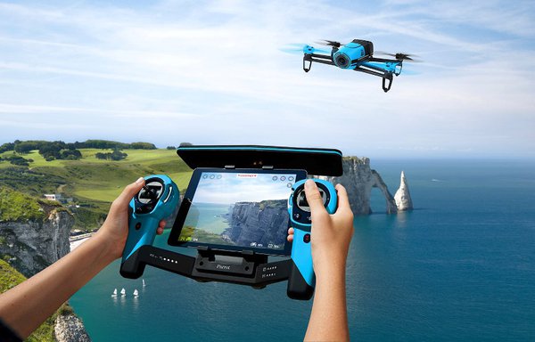 Parrot Skycontroller per Bebop Drone è ora disponibile come prodotto standalone