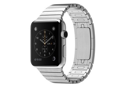 Apple Watch e relativi accessori si acquistano su Amazon