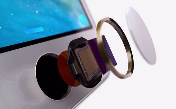 Un nuovo brevetto Apple conferma il “tasto” home integrato nei display dei prossimi iPhone(?)