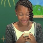 Il primo iPod in mano ai bambini di oggi: ecco le loro reazioni!